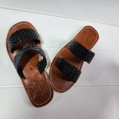 Handmade Moroccan Black Leather Sandals – Woven Double Strap Slides – Women’s Flat Summer Slippers – Boho Artisan Footwear – Open Toe Shoes